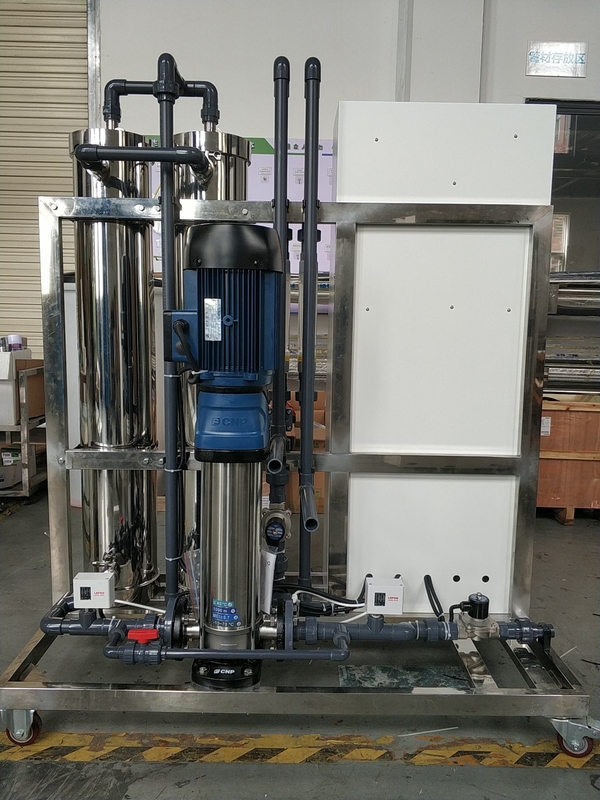 효율적인 싱글 패스 역오스모스 시스템 5.0KW 등급 전력 2000 LPH 흐름 속도