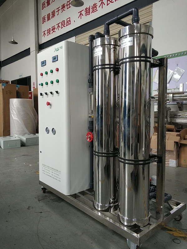 효율적인 싱글 패스 역오스모스 시스템 5.0KW 등급 전력 2000 LPH 흐름 속도